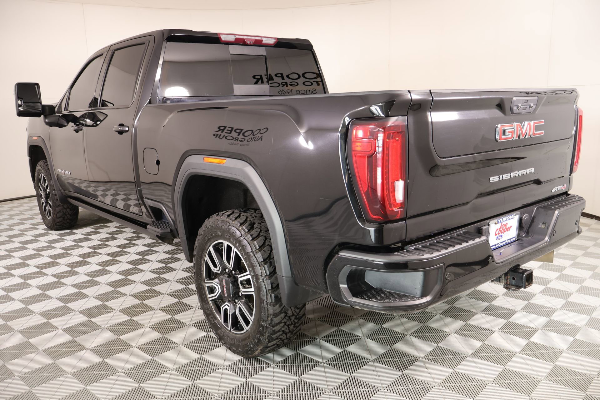 Used 2023 GMC Sierra 3500 AT4 w/ AT4 Premium Plus Package AWD/4WD image 24