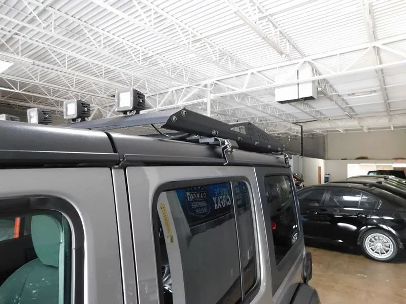 Used 2018 Jeep Wrangler Unlimited Sport S AWD/4WD image 19