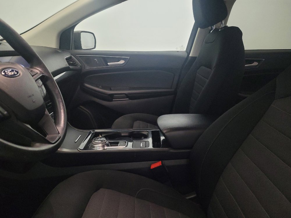 Used 2020 Ford Edge SE FWD image 17