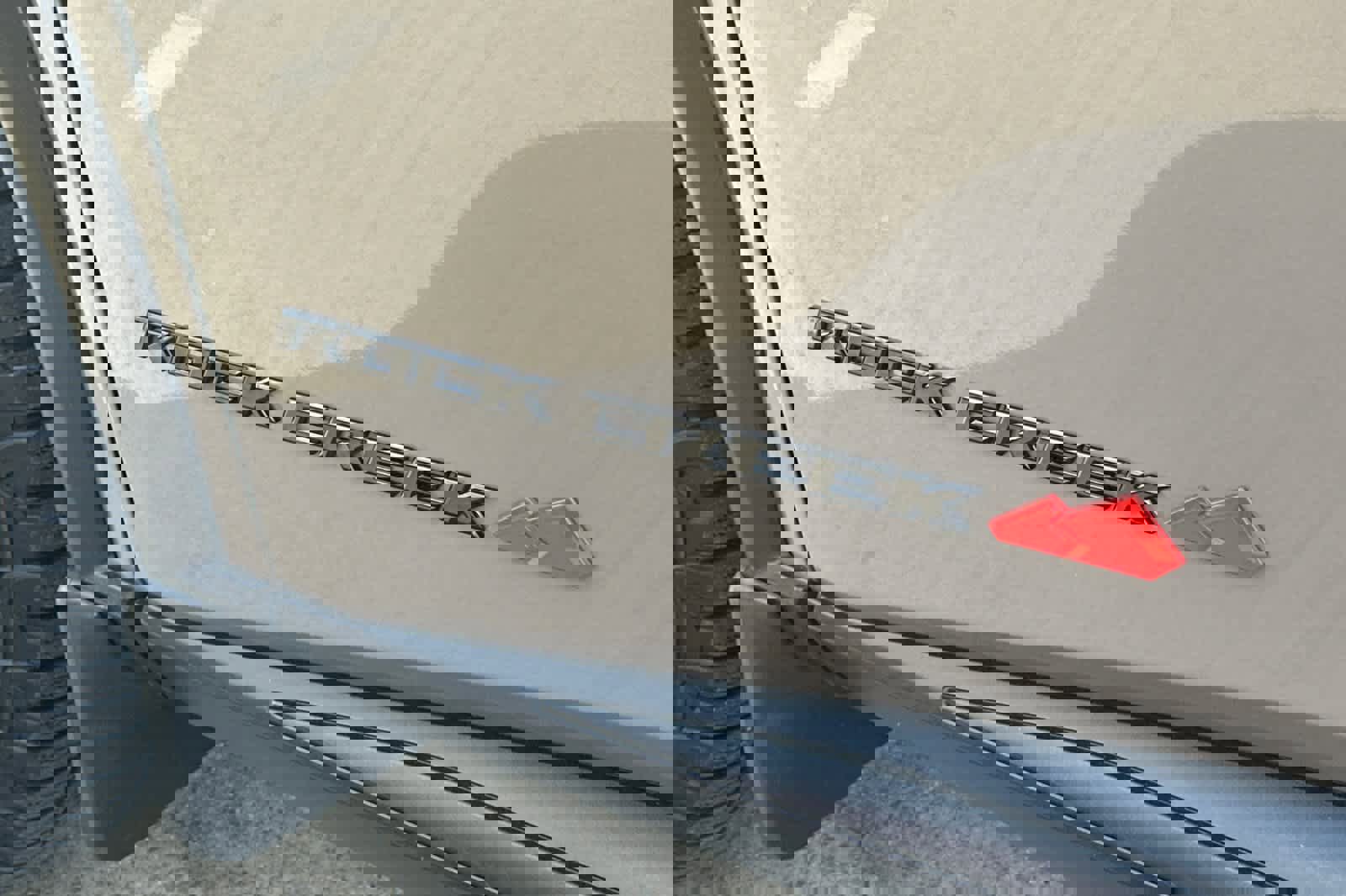 Used 2025 Nissan Rogue SV image 26