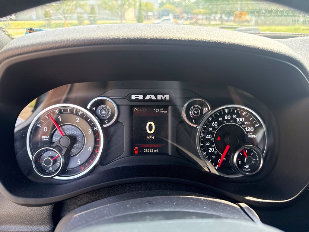 Used 2022 RAM 2500 Big Horn w/ Cold Weather Group AWD/4WD image 15