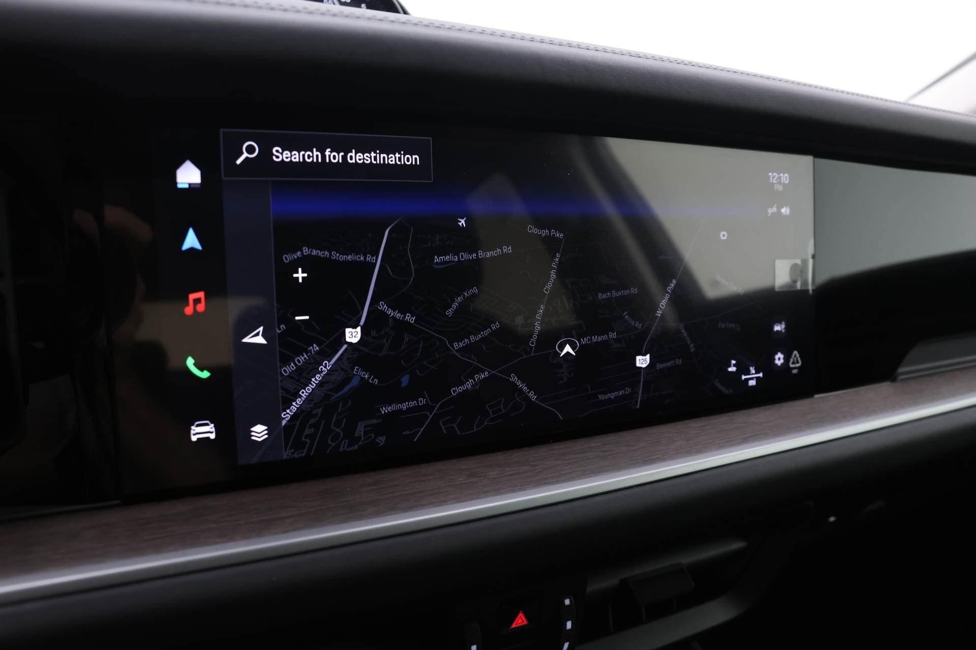 Used 2024 Porsche Cayenne Coupe image 12