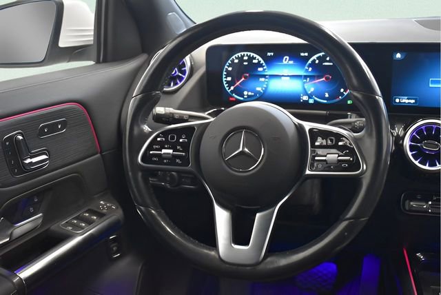 Used 2023 Mercedes-Benz GLA 250 4MATIC w/ Premium Package image 25