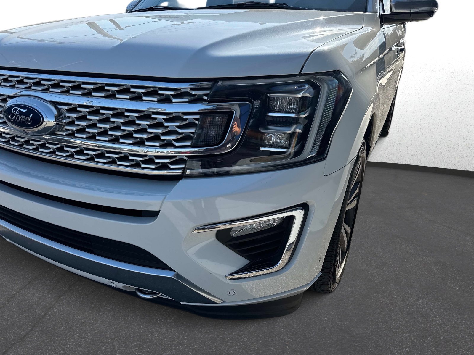 Used 2020 Ford Expedition Platinum AWD/4WD image 9