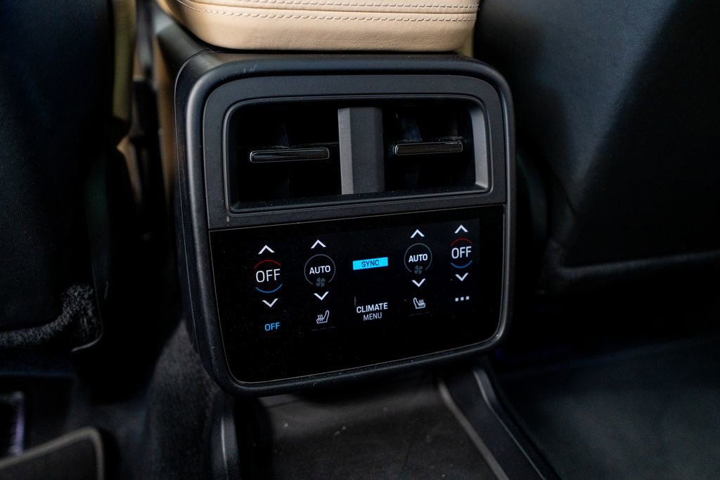 Used 2020 Porsche Taycan Turbo image 50