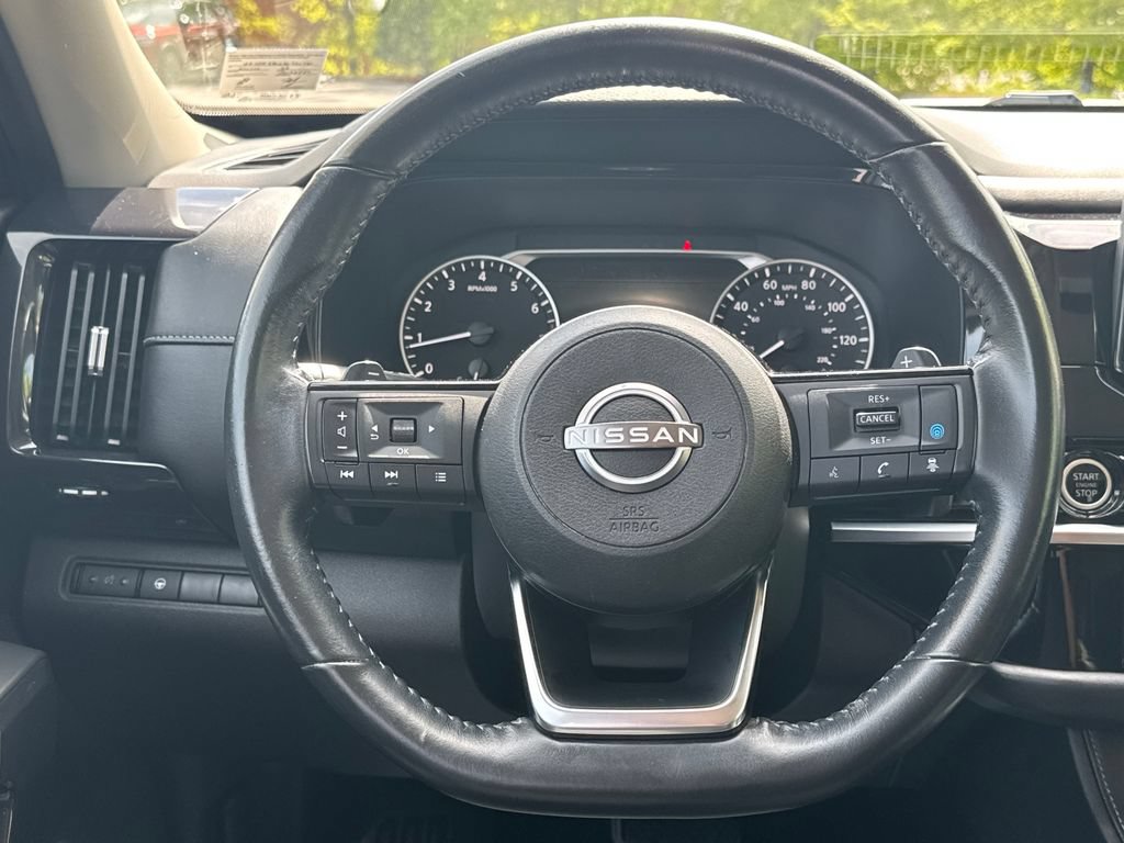 Used 2023 Nissan Pathfinder SV AWD/4WD image 28