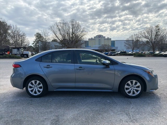 Used 2021 Toyota Corolla LE image 5