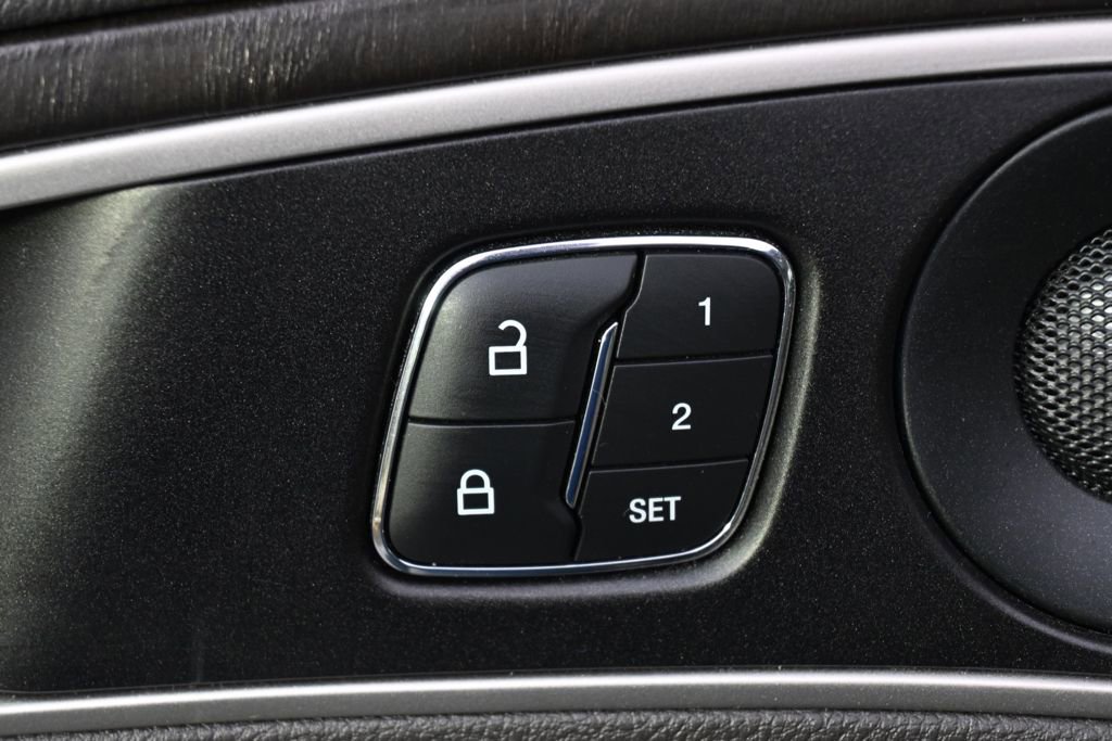 Used 2020 Lincoln MKZ Reserve w/ Elements Package image 24