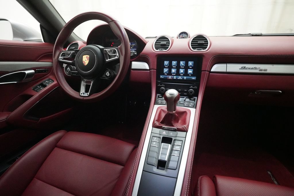 Certified 2022 Porsche 718 Boxster RWD image 17