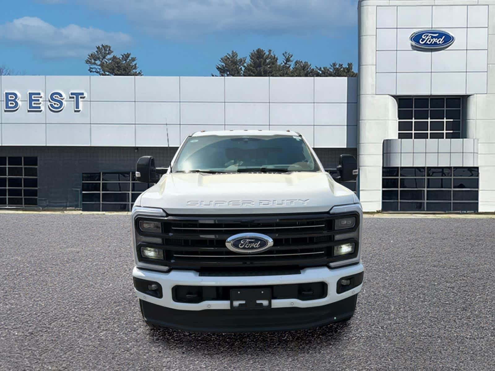 Used 2026 Ford F350 Platinum w/ FX4 Off-Road Package AWD/4WD image 2