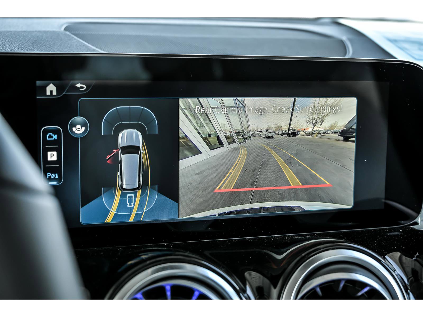 New 2026 Mercedes-Benz GLB 250 4MATIC image 14