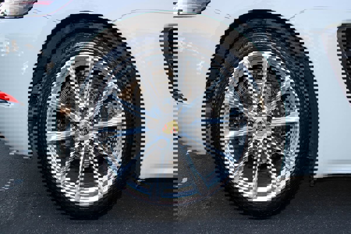 Used 2018 Porsche 718 Boxster RWD image 35