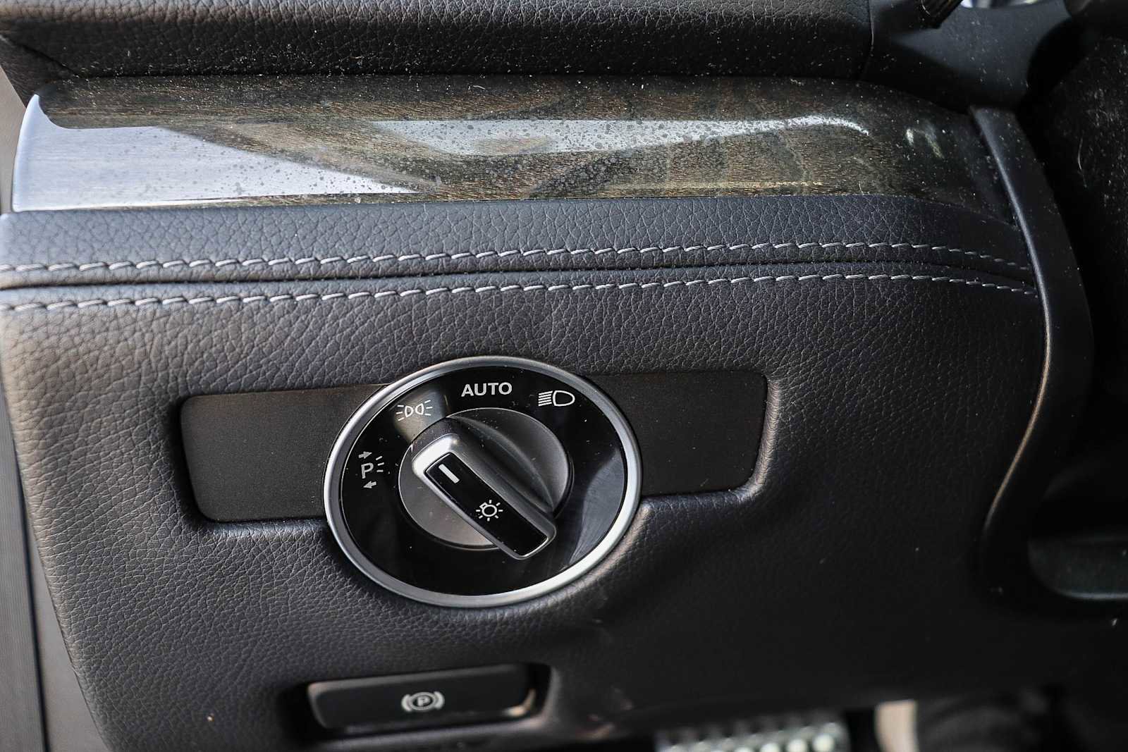 Used 2018 Mercedes-Benz SL 450 image 34