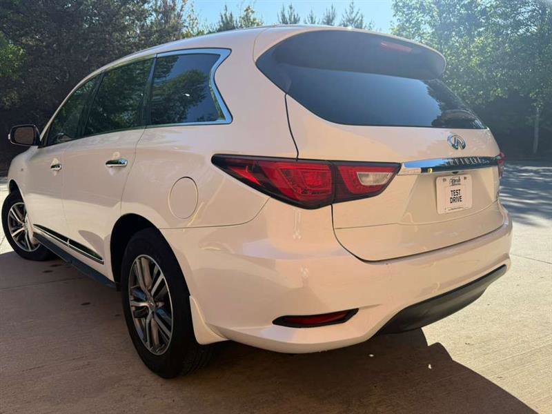 Used 2016 INFINITI QX60 FWD image 2