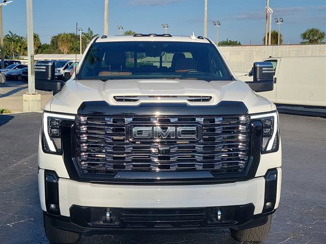 Used 2025 GMC Sierra 2500 Denali Ultimate w/ Max Trailering Package image 32