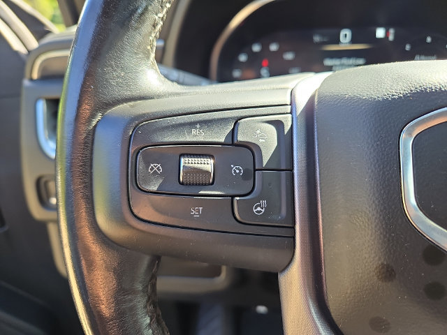Used 2022 GMC Yukon XL SLT w/ SLT Premium Package AWD/4WD image 7