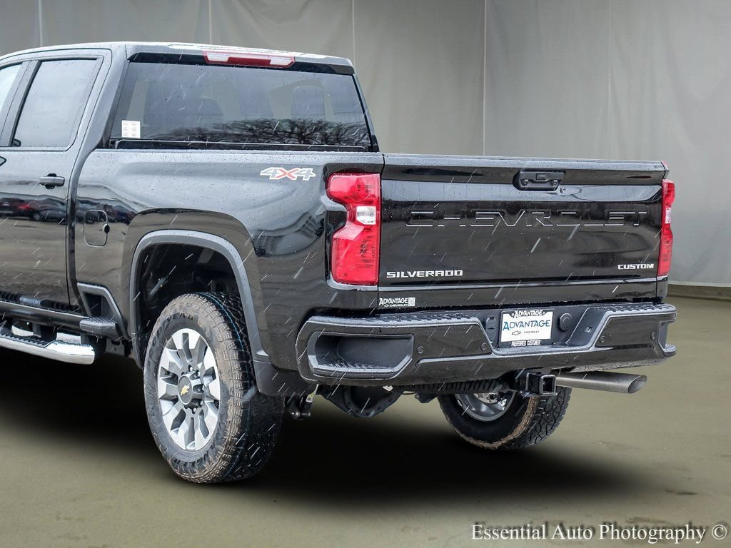 New 2026 Chevrolet Silverado 2500 Custom w/ Custom Value Package AWD/4WD image 7