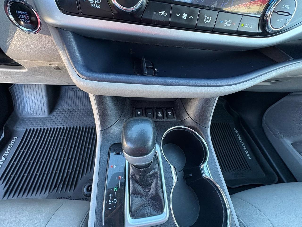 Used 2018 Toyota Highlander XLE image 50