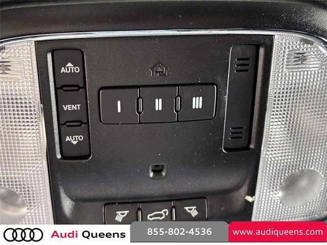 Used 2019 Jeep Grand Cherokee Altitude image 29