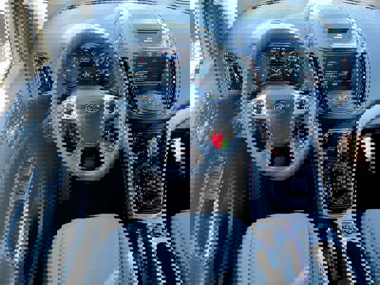 Used 2015 Ford Escape SE w/ Equipment Group 201A image 11