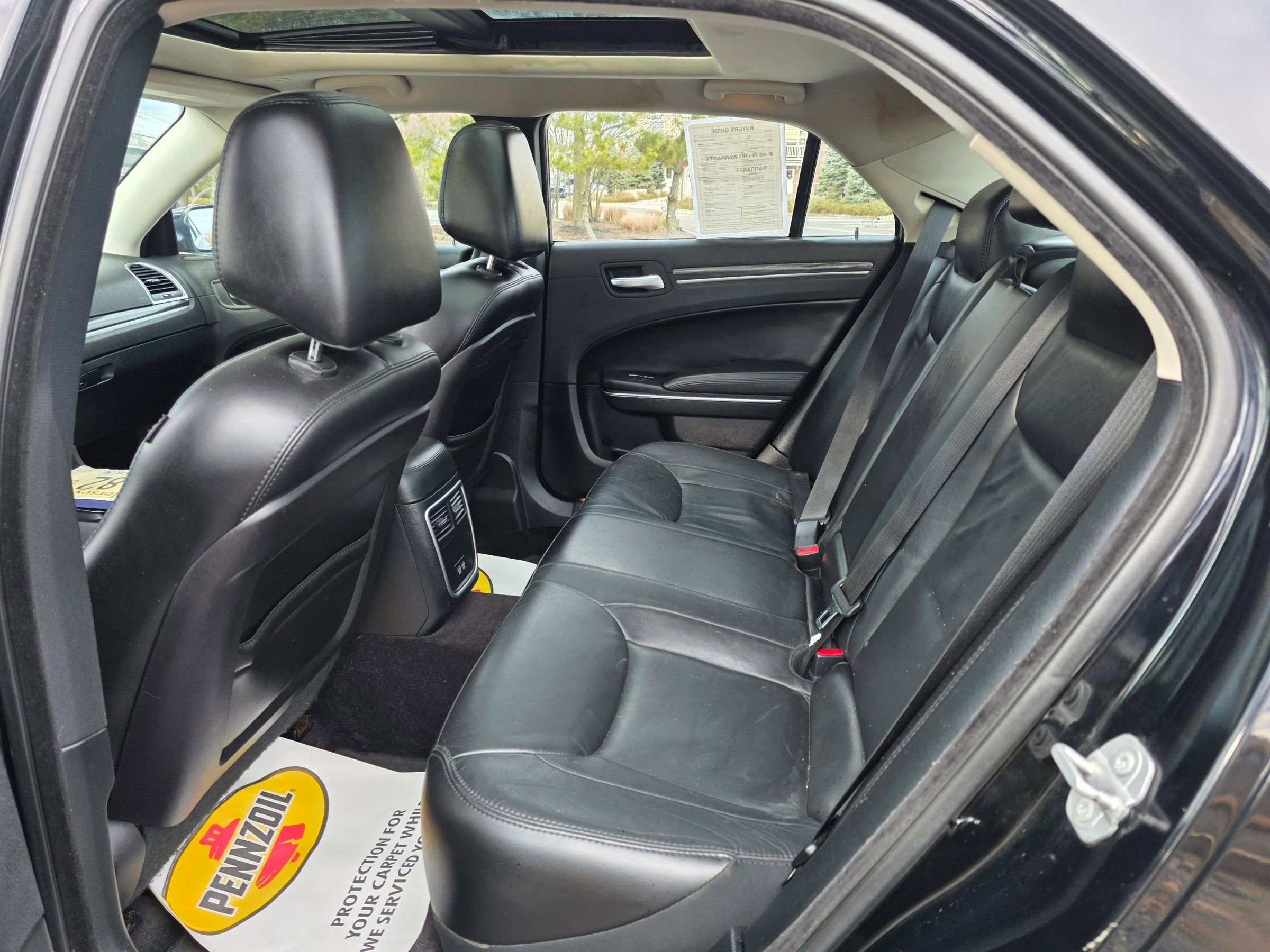 Used 2018 Chrysler 300 Touring L RWD image 15