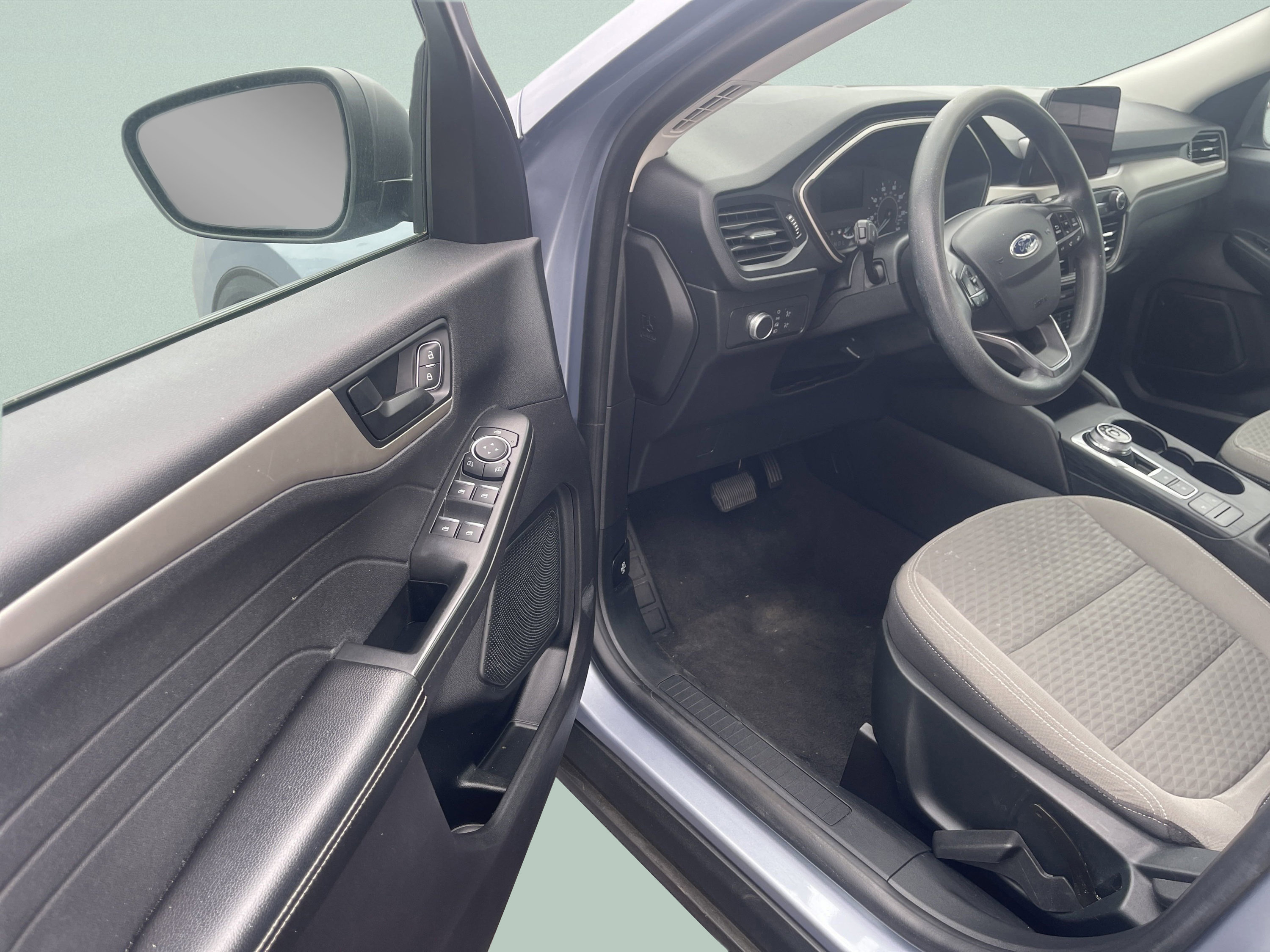 Used 2022 Ford Escape SE image 12