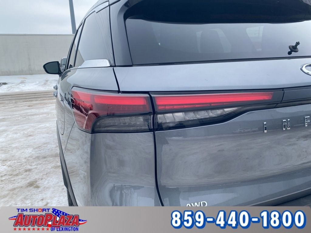 Used 2023 INFINITI QX60 Luxe image 16