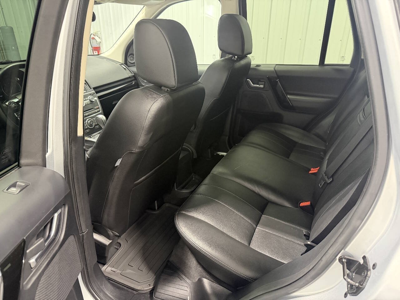 Used 2013 Land Rover LR2 HSE AWD/4WD image 8