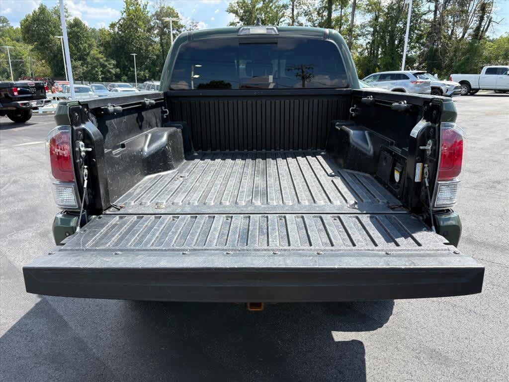 Used 2021 Toyota Tacoma TRD Off-Road w/ Technology Package AWD/4WD image 30