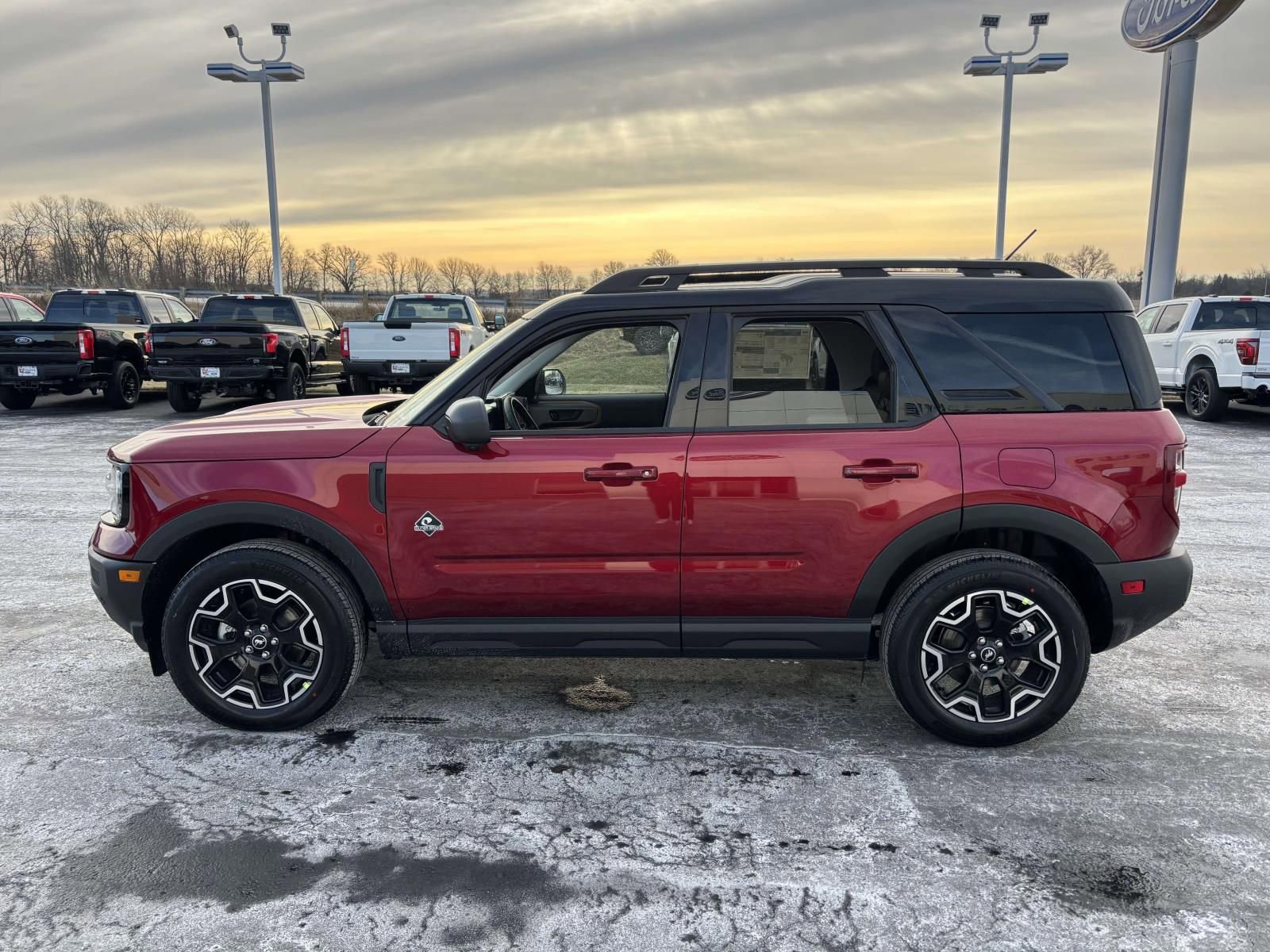 New 2025 Ford Bronco Sport Outer Banks w/ Outer Banks Tech Package+ image 4