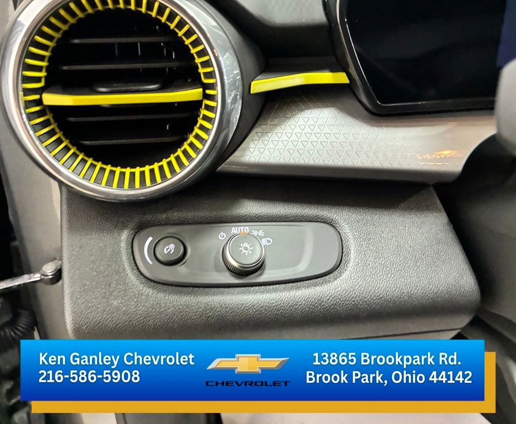 Certified 2024 Chevrolet Trax LT w/ Driver Confidence Package FWD image 9