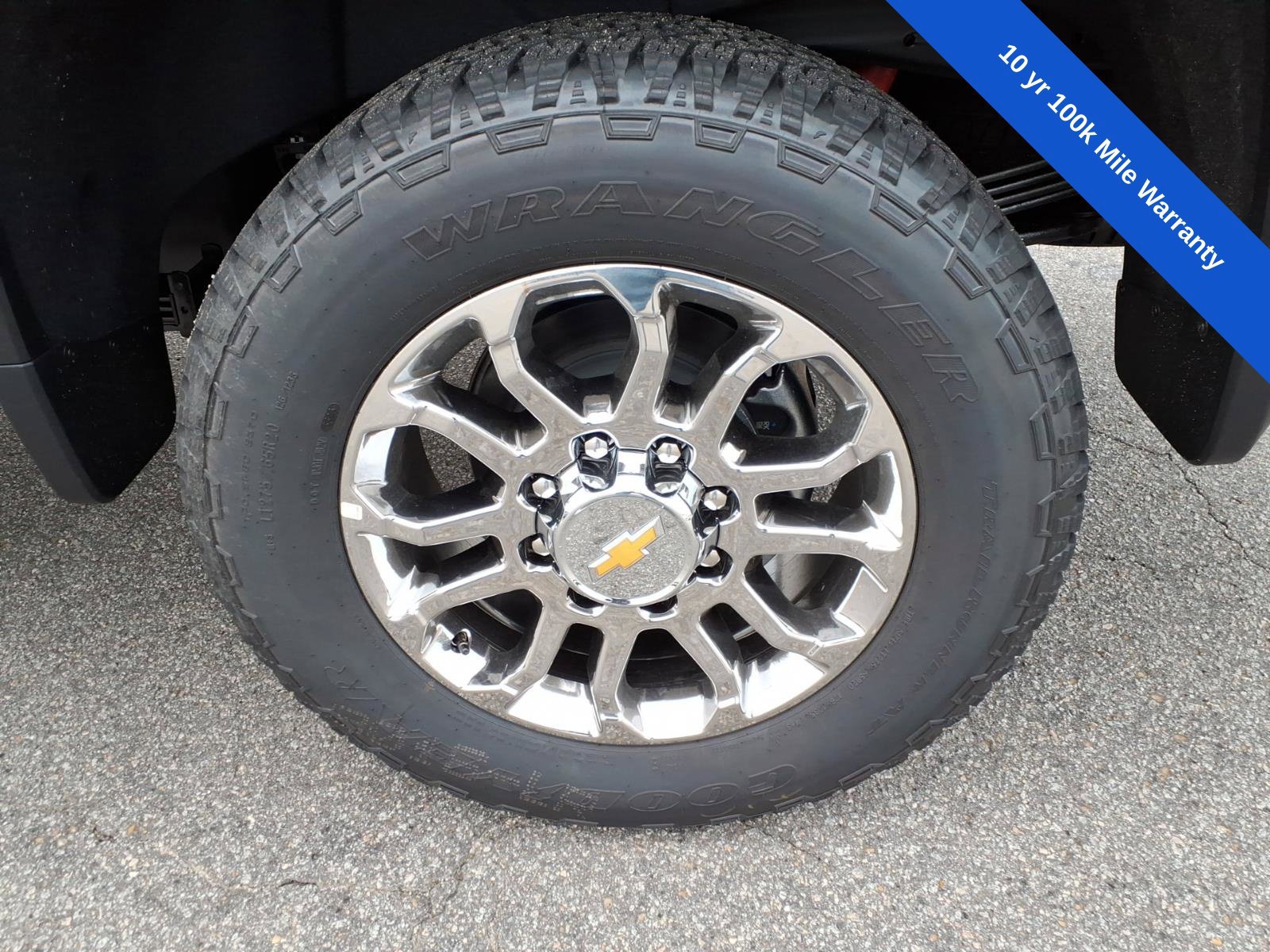 New 2026 Chevrolet Silverado 2500 LT w/ Z71 Chrome Sport Edition AWD/4WD image 16