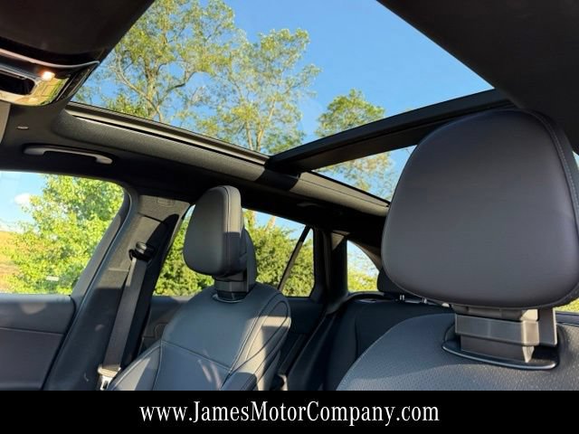 Certified 2026 Mercedes-Benz GLC 300 4MATIC image 17