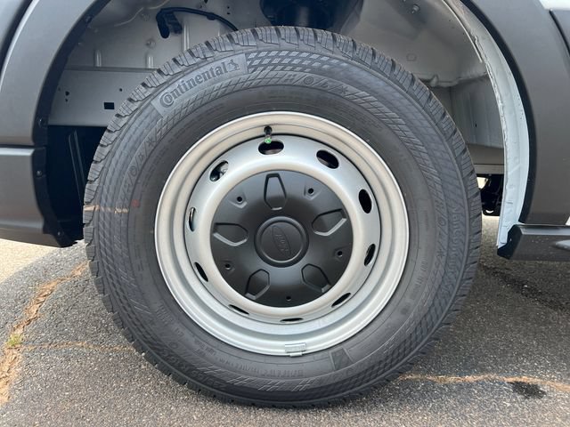 New 2026 Ford Transit 250 148 Medium Roof RWD image 11