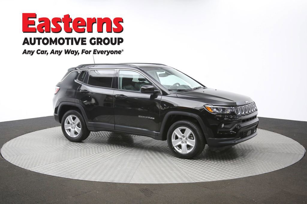 Used 2022 Jeep Compass Latitude w/ Sun and Sound Group image 45
