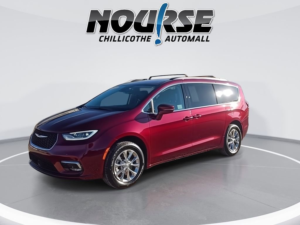Used 2022 Chrysler Pacifica Touring-L image 4