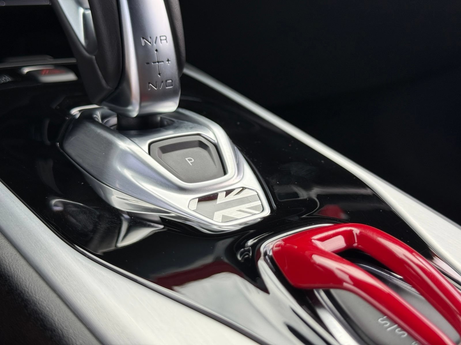 Used 2025 Lotus Emira RWD image 32