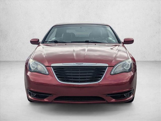 Used 2014 Chrysler 200 S image 2