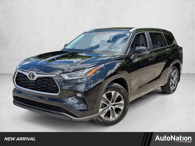 Used 2025 Toyota Highlander XLE video 1