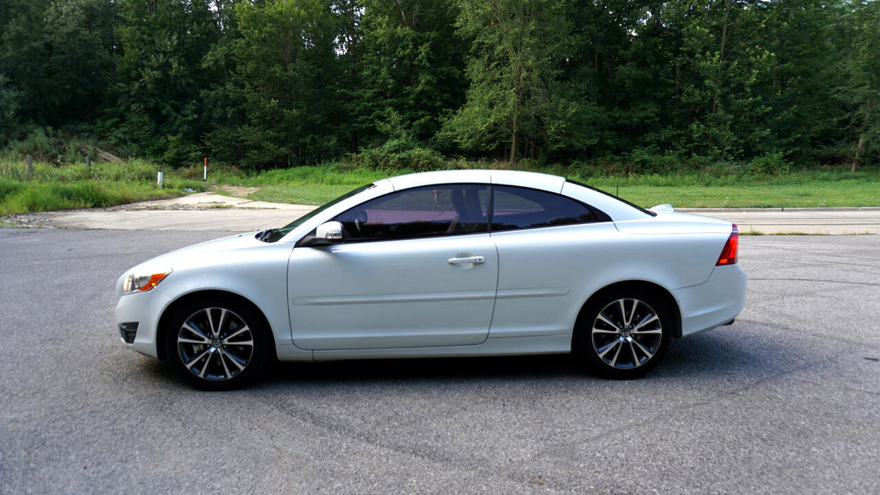 Used 2011 Volvo C70 T5 image 28