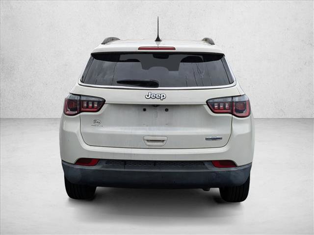 Used 2018 Jeep Compass Latitude w/ Popular Equipment Group FWD image 7