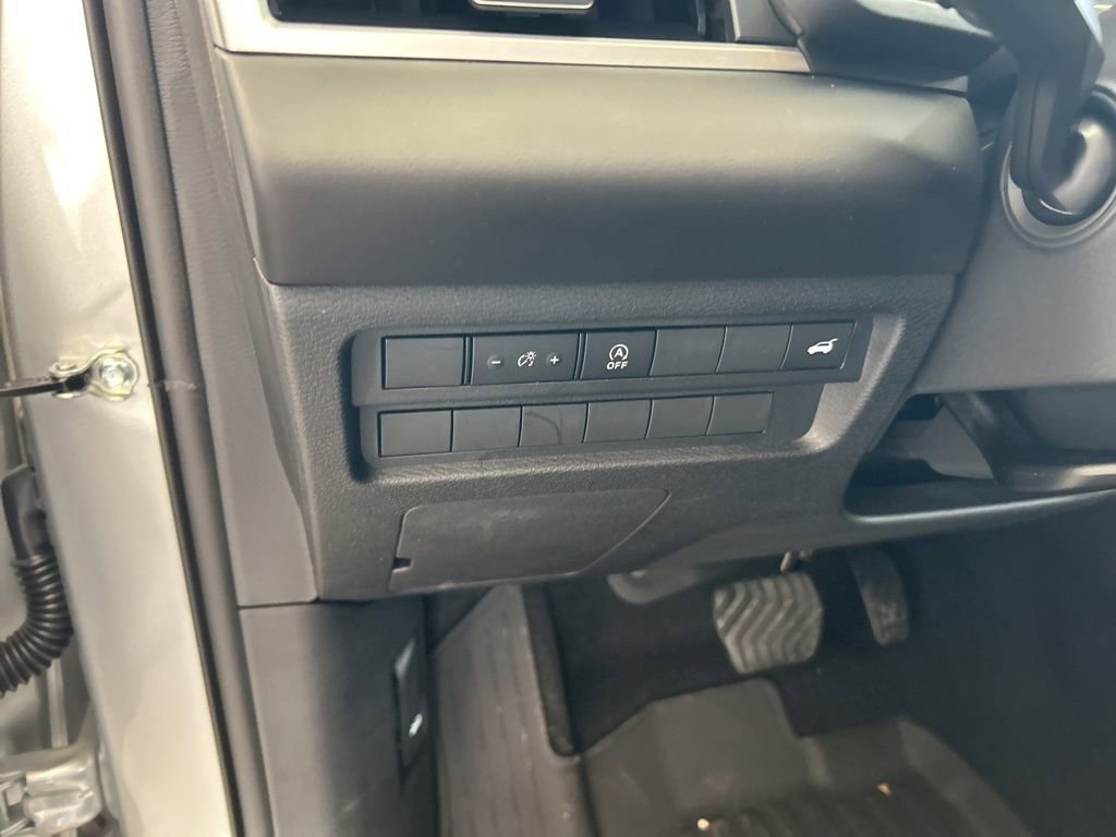 New 2026 Mitsubishi Outlander SE image 41