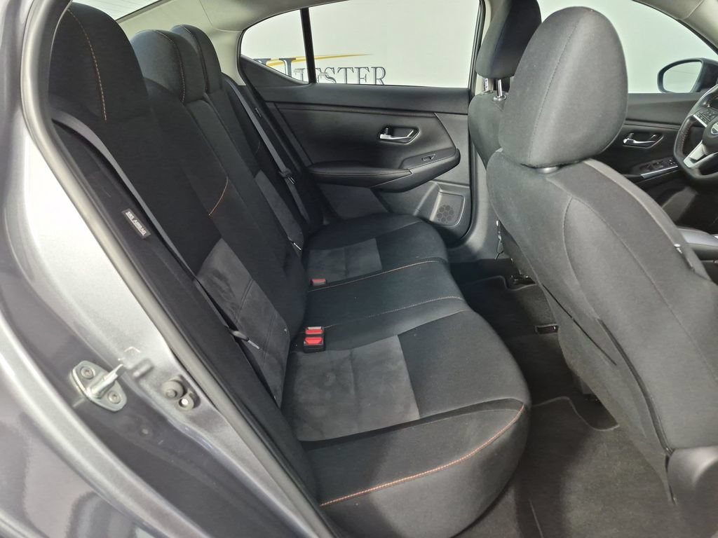 Used 2022 Nissan Sentra SR w/ Trunk Package FWD image 33