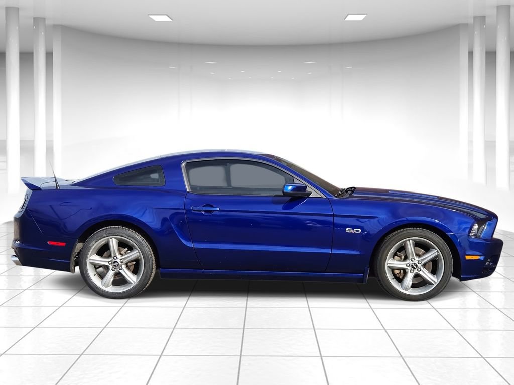 Used 2014 Ford Mustang GT Premium image 2