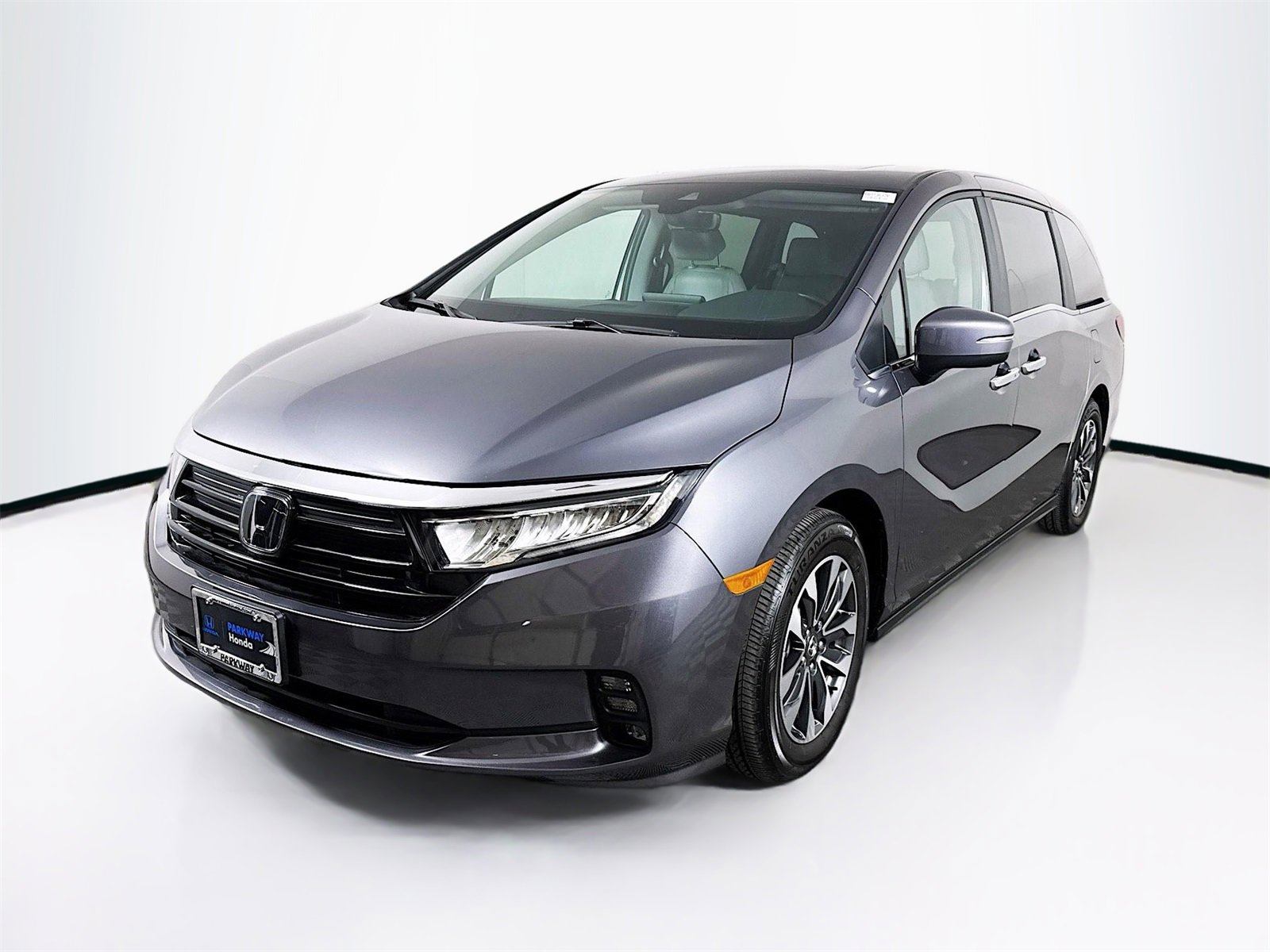 Used 2024 Honda Odyssey EX-L image 3