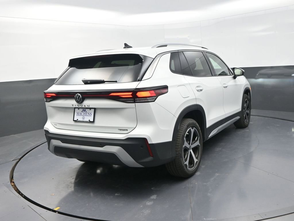 New 2026 Volkswagen Tiguan SE AWD/4WD image 10