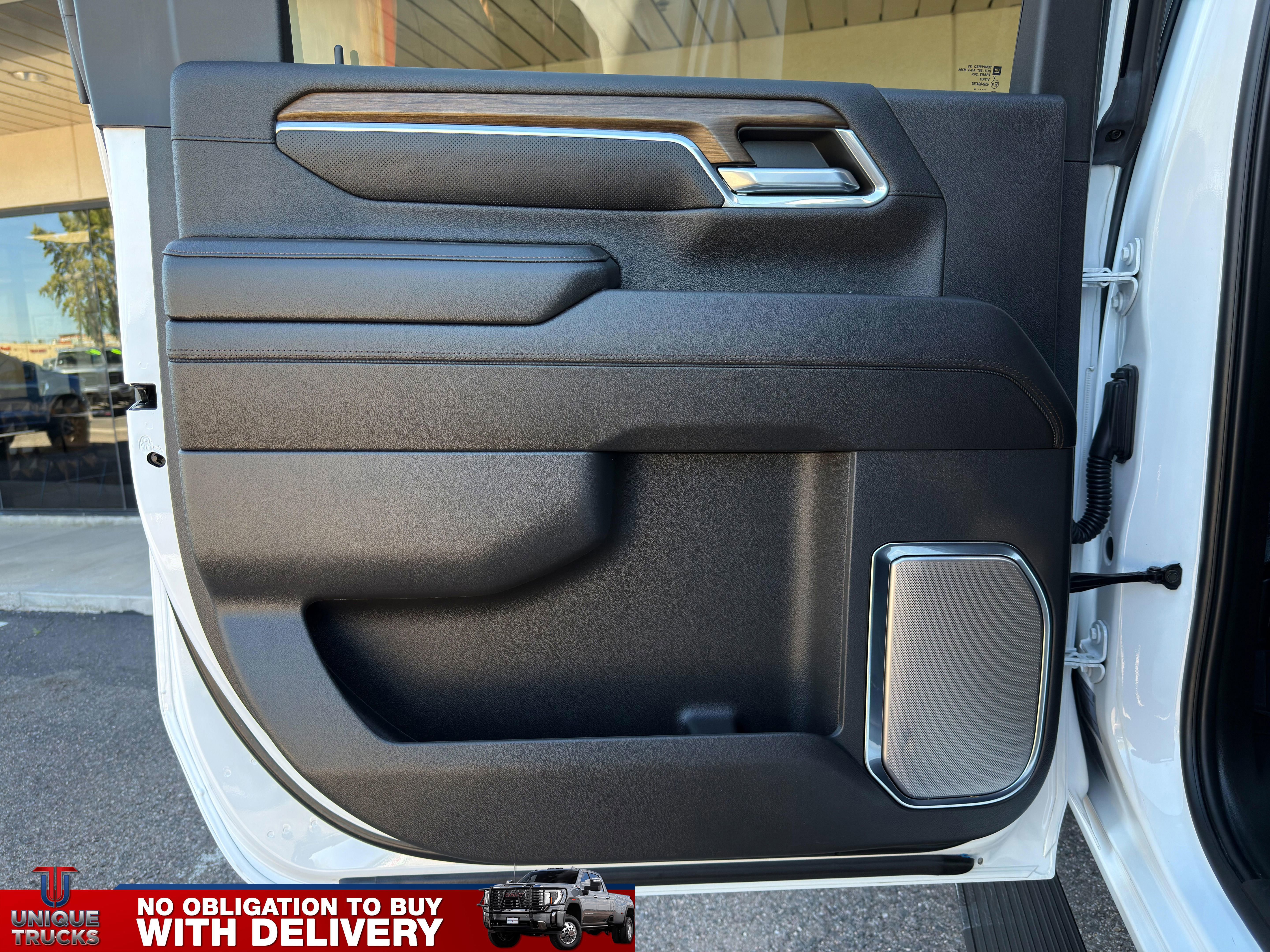 Used 2024 Chevrolet Silverado 2500 High Country w/ High Country Premium Package image 24