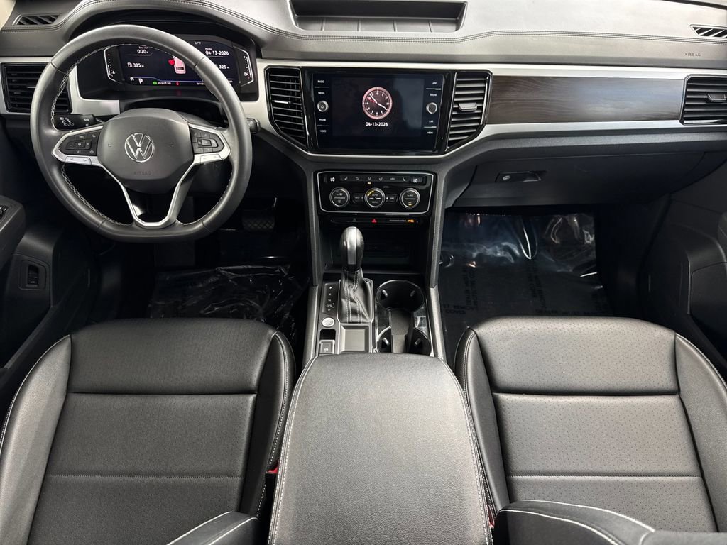Used 2023 Volkswagen Atlas SE w/ Panoramic Sunroof Package FWD image 12