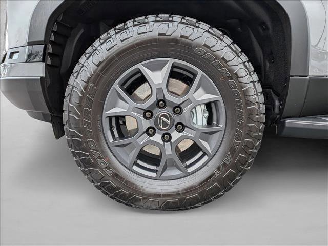 Used 2026 Lexus GX 550 AWD/4WD image 25