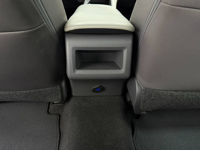 Used 2019 Toyota Camry LE w/ Convenience Package FWD image 31